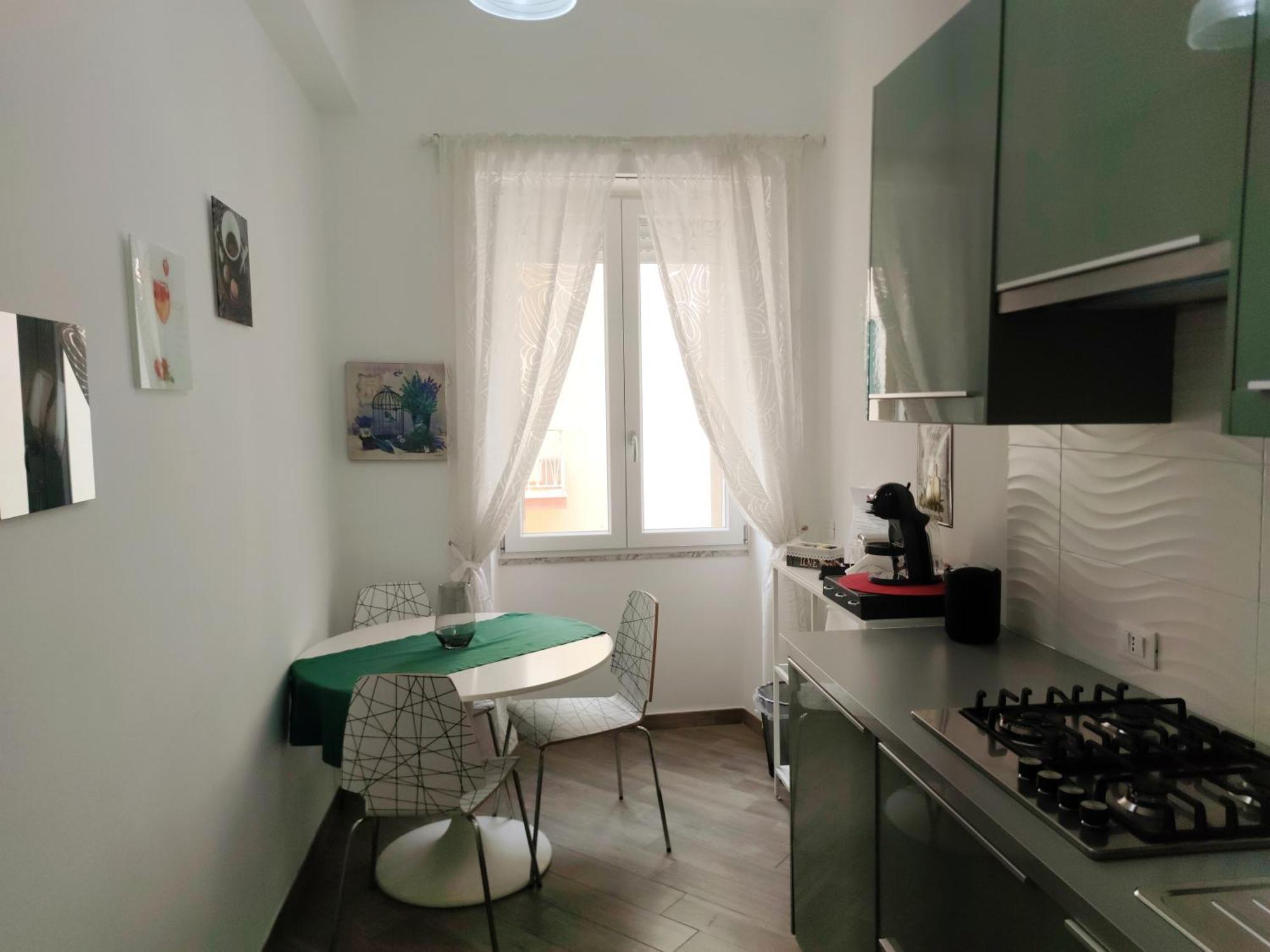 Maison Lumiere Салерно Экстерьер фото