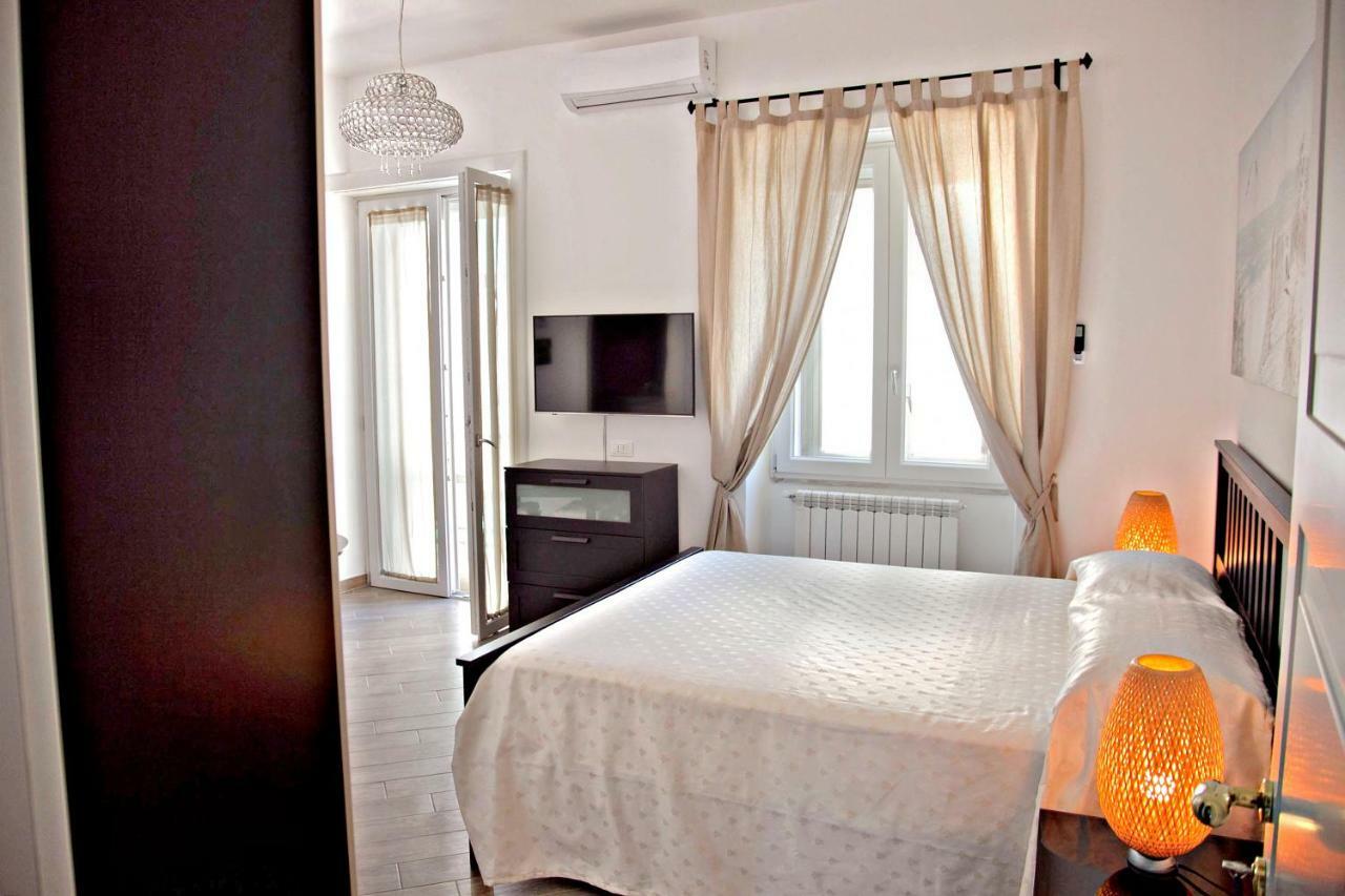 Maison Lumiere Салерно Экстерьер фото